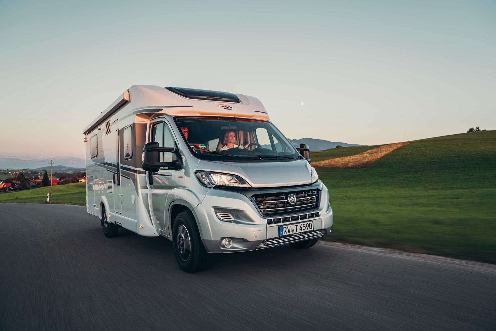 Teilintegrierter Carado T459.