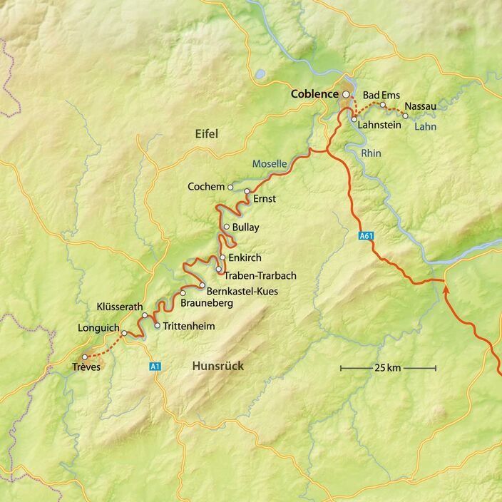 Route le long de la Moselle.
