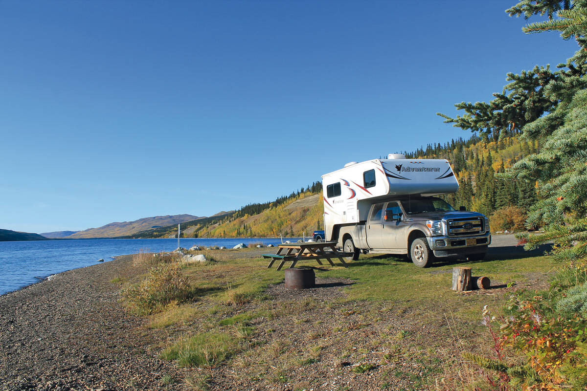 Würdiger Abschluss: letzte Nacht auf einem traumhaften Campingplatz an einem der zahlreichen Seen nördlich von Whitehorse.