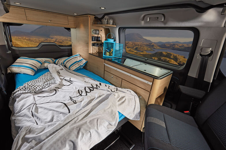 Der kompakte Campingbus Swan 495 auf Basis des Peugeot Boxer wird am Suisse Caravan Salon zum ersten Mal gezeigt.