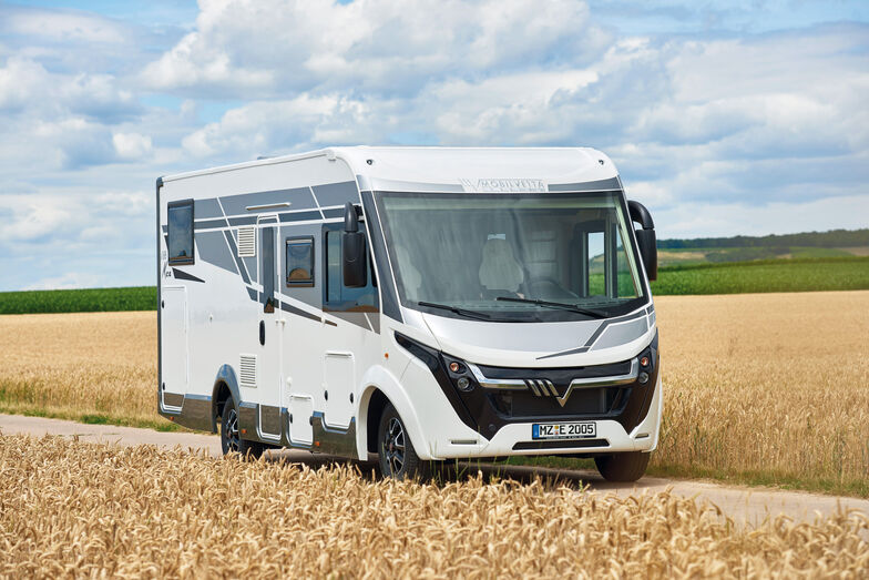 Den Kea 86 gibt es auch als integriertes Wohnmobil mit gleicher Einteilung im Innern des Fahrzeuges.