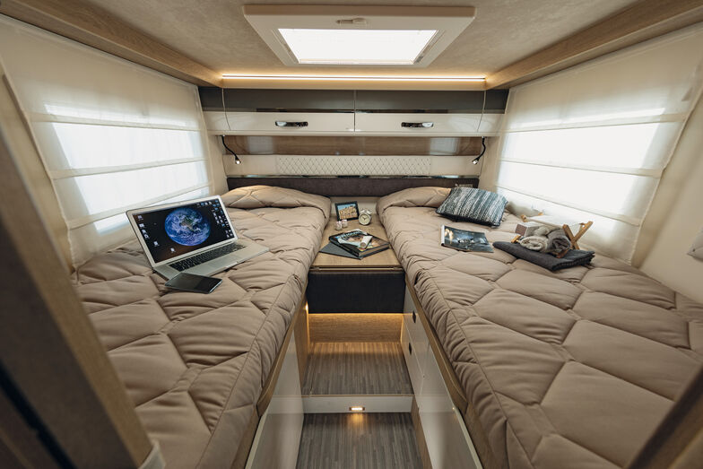 Einzelbetten über der Garage im Kea T86.