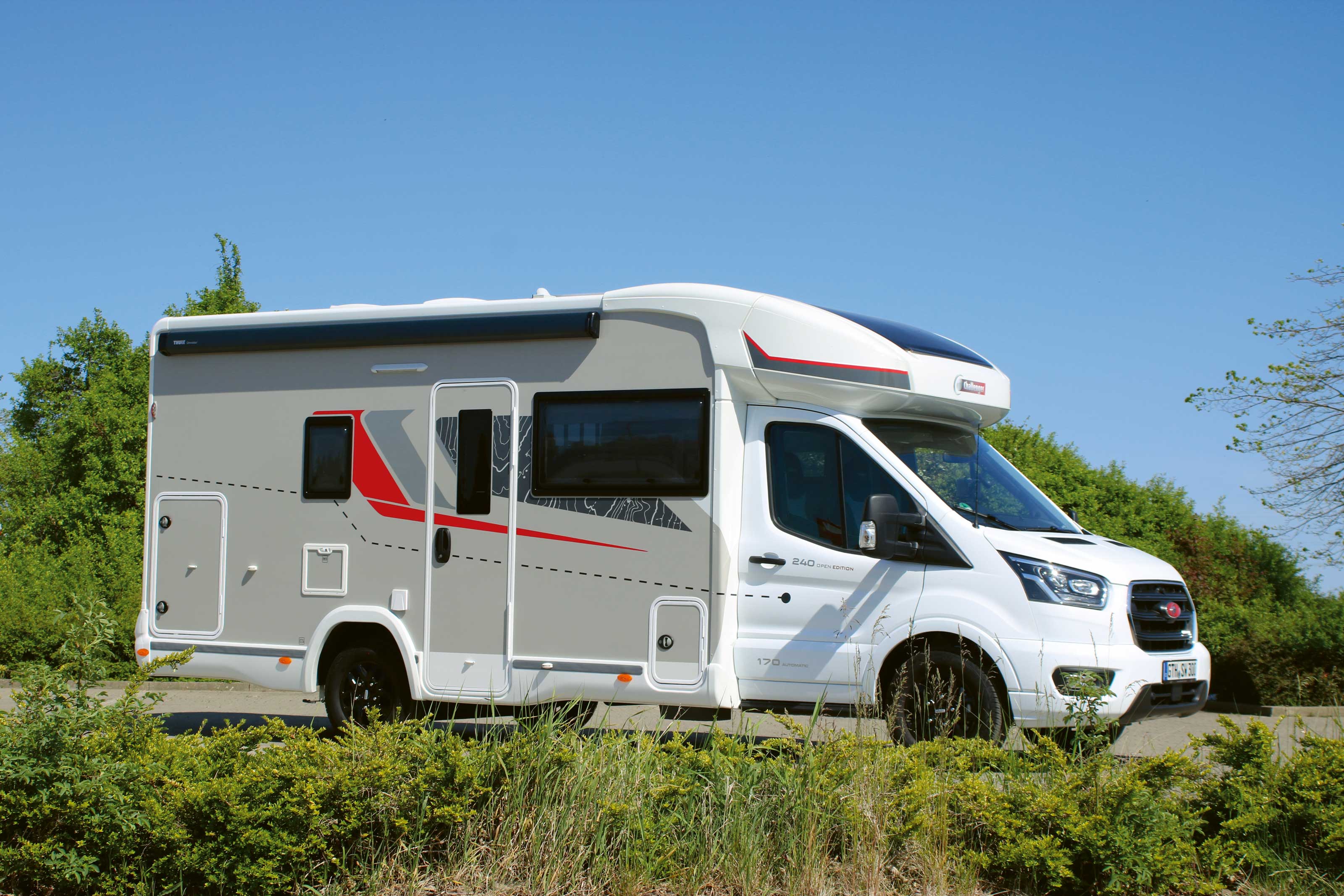 Kompakt und einzigartig Challenger 240 Open Edition Wohnmobil und Caravan
