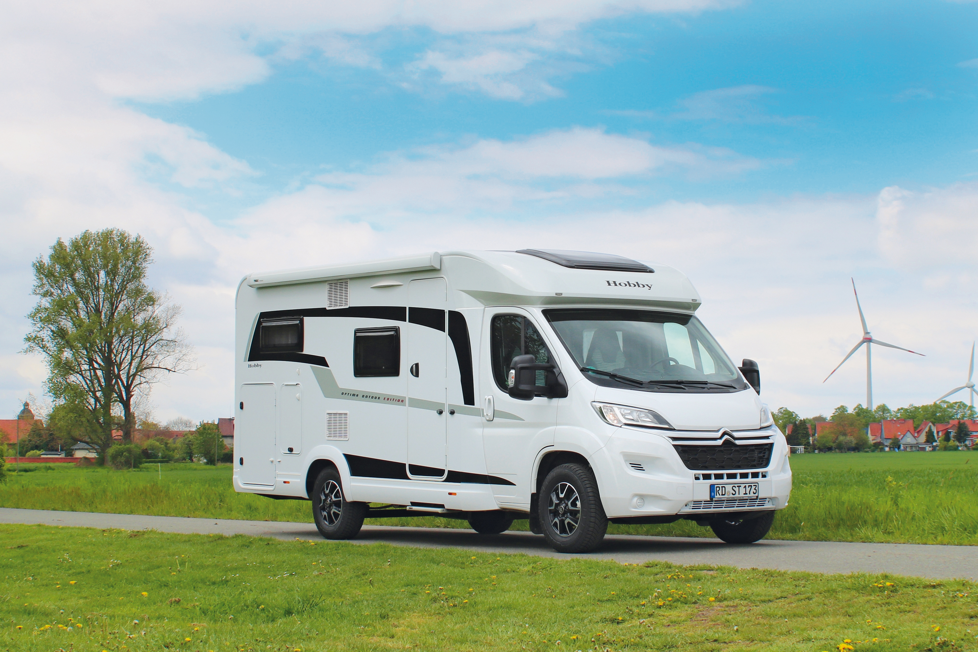 Der Kompakte und Komplette: Hobby Optima Ontour – Wohnmobil und Caravan